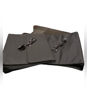 Artistry pair of cloth art portlofio folders with two inner pockets & tie close‎